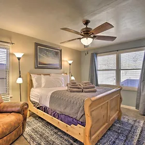  Holiday home With Private Yard! United States